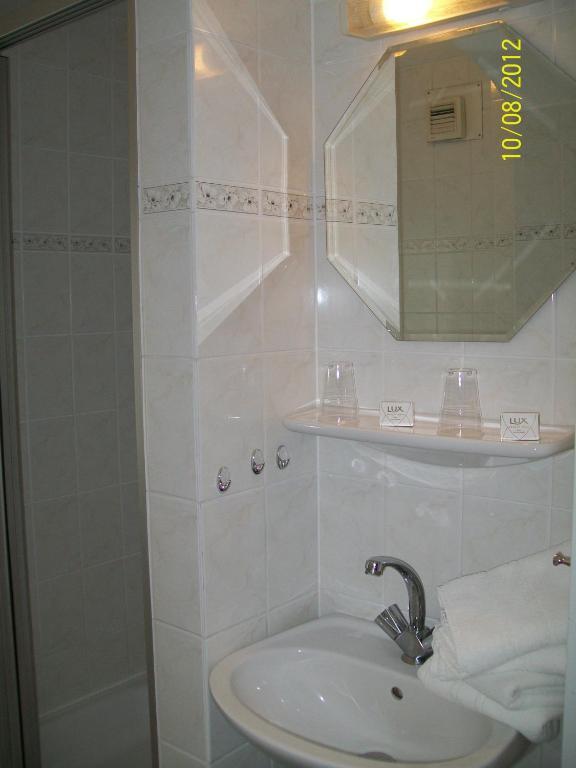 Hotel An Der Hauptallee Bad Pyrmont Rom bilde