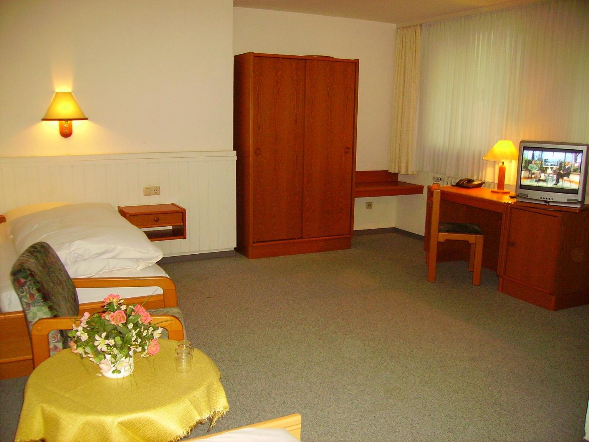 Hotel An Der Hauptallee Bad Pyrmont Eksteriør bilde